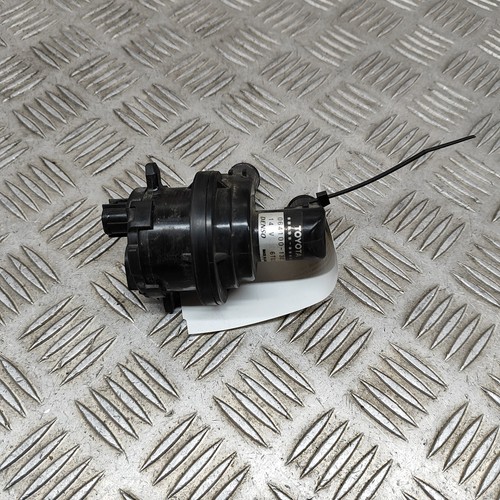 Lexus l10 auxiliary water - lexus,