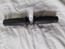 Triumph Bonneville Bobber 2018 Black OEM Classic Style Handle Bar Grips