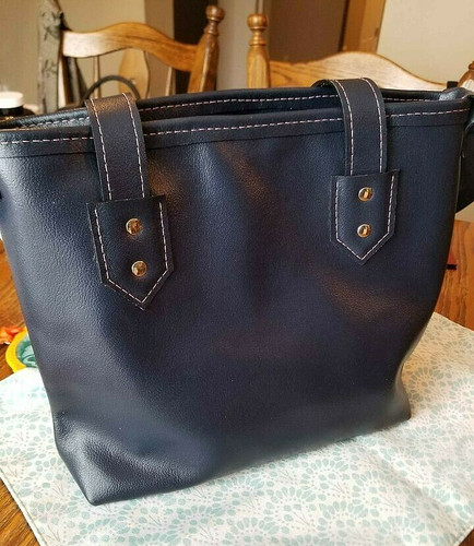 Handmade leather purse and