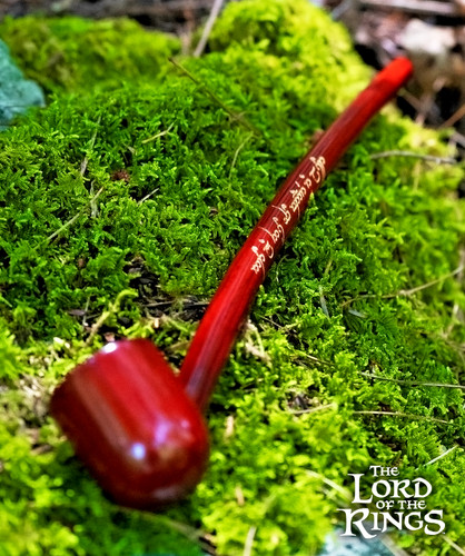 Lord the rings smoking pipe - lord,