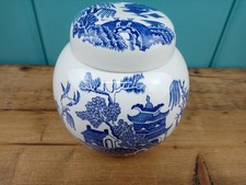 MASONS FOR RINGTONS 'WILLOW' BLUE PATTERN 13CM BULBOUS JAR loc9