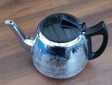 Vintage 1950s Swan Brand Willo Ware 6 Cup Teapot with Etched Japanese Design