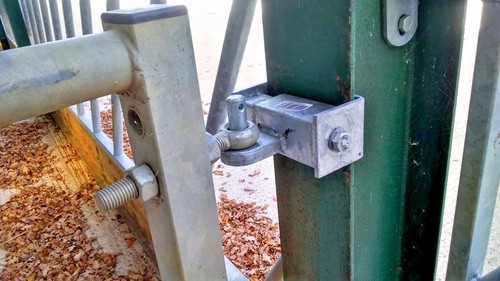 Gate hinges pins - ,