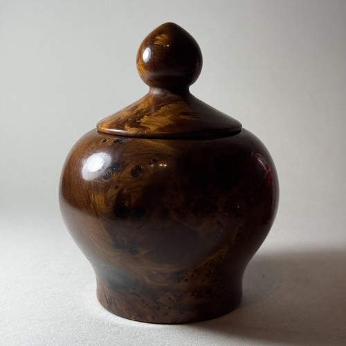 Vintage wooden thuya box - wooden,