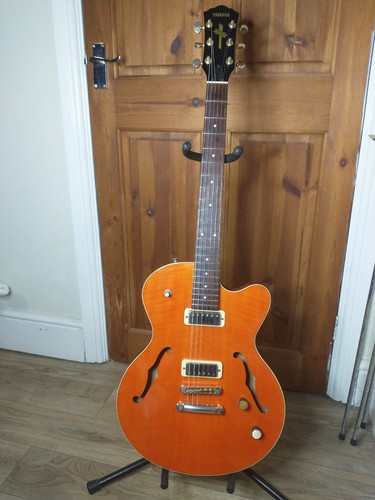 Yamaha aex 520 semi hollow - aex,