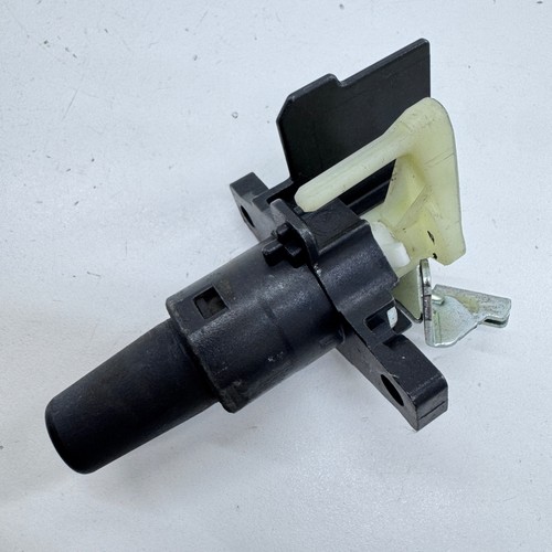 Peugeot 108 boot lock release - peugeot,