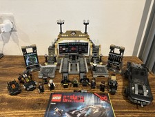 LEGO Super Heroes Batcave