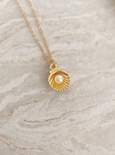 24k Gold Plated Oyster Shell Pearl Necklace Pendant Gift