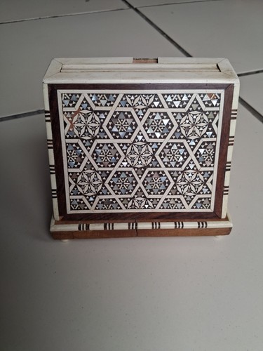 Vintage cigarette dispenser - vintage,