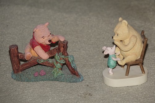 Pooh figures simply - pooh,