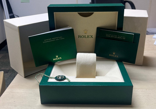 Genuine rolex daytona 116515ln - genuine,