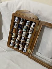Thimble display cabinet with