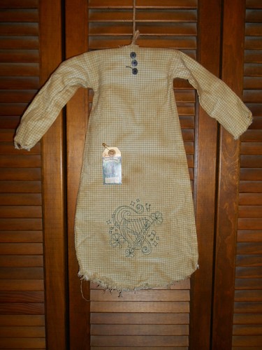 Primitive dress wall decor - primitive,