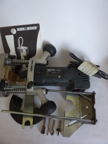 Black decker plunge router - decker,