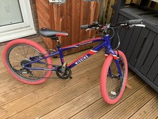 Wiggins Chartres Junior Hybrid