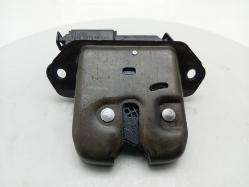 Nissan qashqai boot tailgate - nissan,
