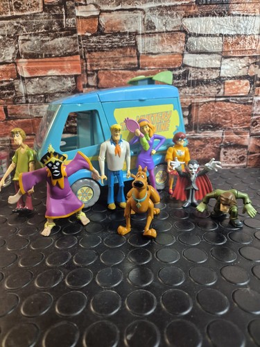 Scoobydoo mystery machine - mystery, +