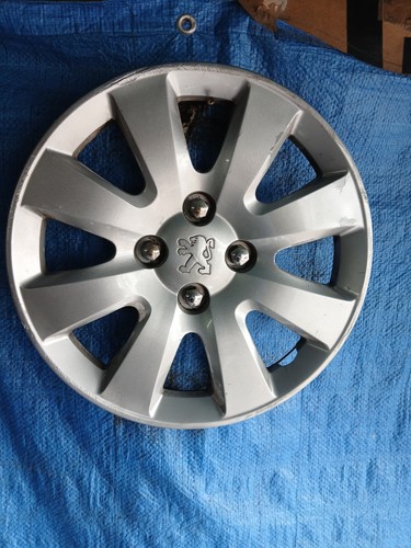 Peugeot 207 sw - 15",