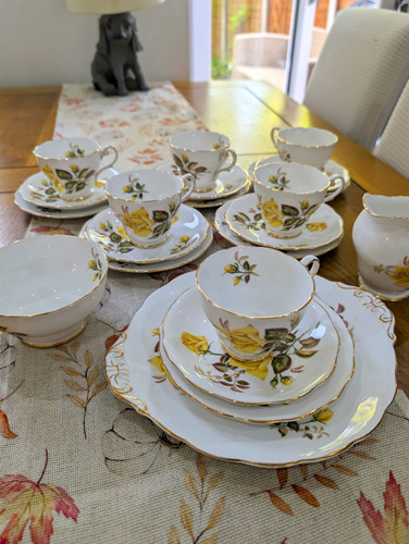 Vintage 1950s royal standard - 1950s,