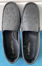 SOFTLITES Black Faux Leather Ladies’ Comfort Flat Slip On Shoes Size 6 NEW