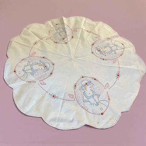 Vintage round hand - round,