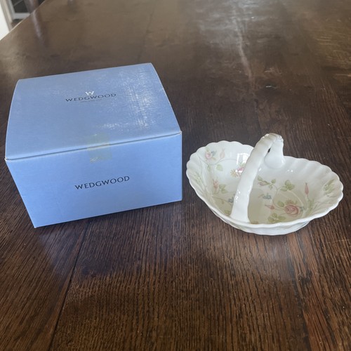 Wedgwood rosehip canterbury - wedgwood,