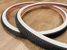 700x40c Pair of White Wall