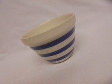 VINTAGE TRADITIONAL SMALL BLUE