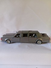Lincoln Stretch Limousine Diecast Model Car, Opening Doors,sunroof Vg