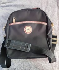 Carlton International Black