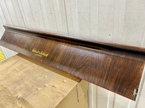 Collard antique - &,