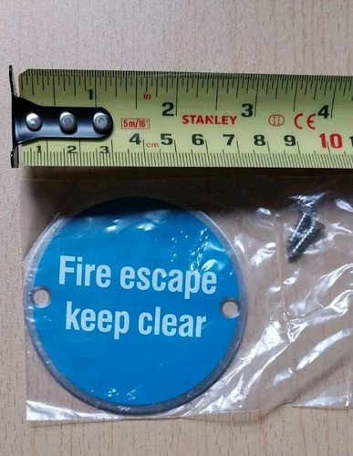 Fire escape keep - keep, clear