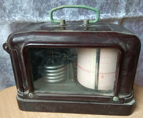 Rare device barograph - rare, vintage