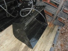 35" Hydraulic Tilting Bucket