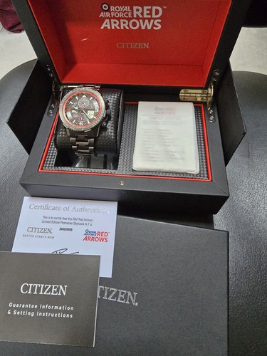Citizen red arrows skyhawk t - arrows, a.t