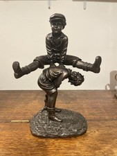 Crosa Leapfrog Figurine