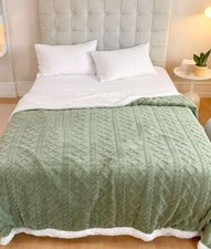 Warm Winter Blanket Chunky Bed Throws Soft Cozy Double Size Green 150cm x 200cm 