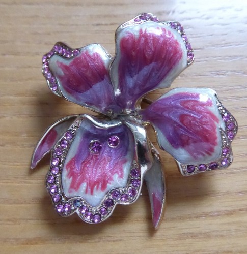 Vintage enamel flower brooch - vintage,