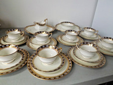 Set Of 8 Antique Aynsley China