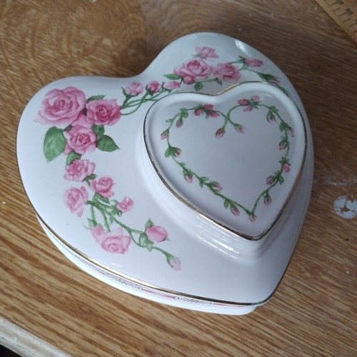 Vintage wade ceramic - vintage, pink