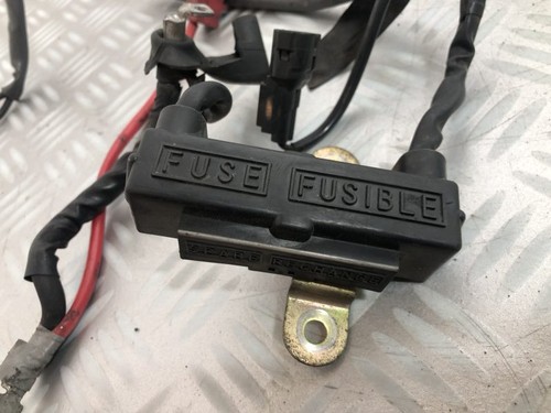 Fuse box with cables - cables, st