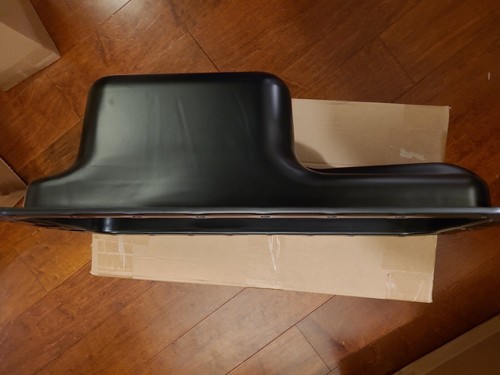 Engine oil pan for land - oil,