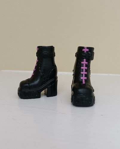 Monster high doll - g3, frankie
