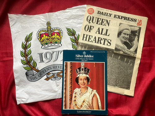 Vintage june 1977 queen - june,