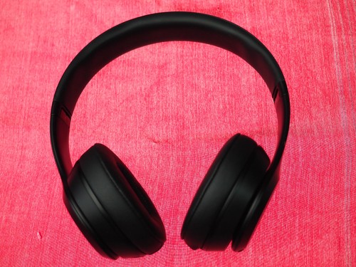 Beats solo black bluetooth - solo,