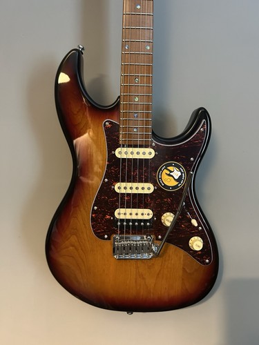 Larry carlton sire vintage - larry,