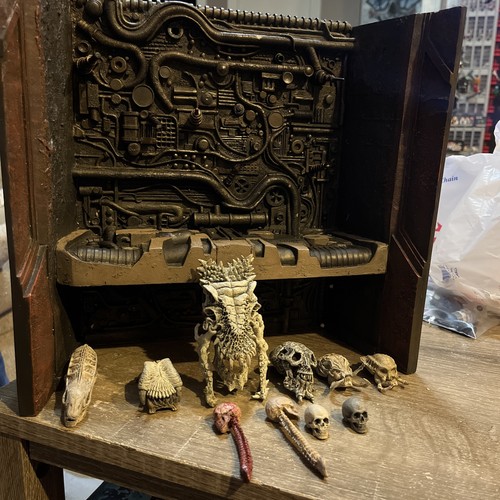 Neca predator trophy wall - 2,