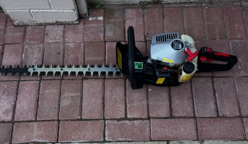 Spear jackson 26cc petrol - spear,
