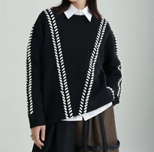 Ladies Black White Knit Smart