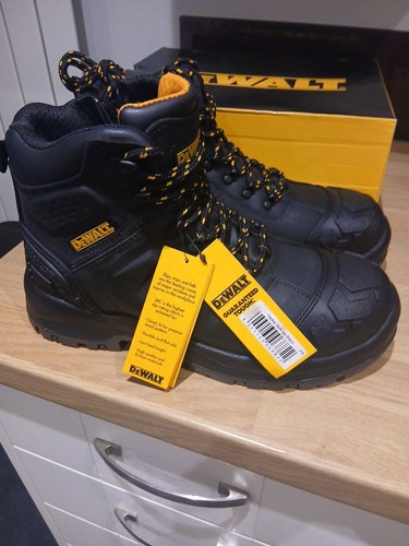 Dewalt hadley side zip - dewalt,